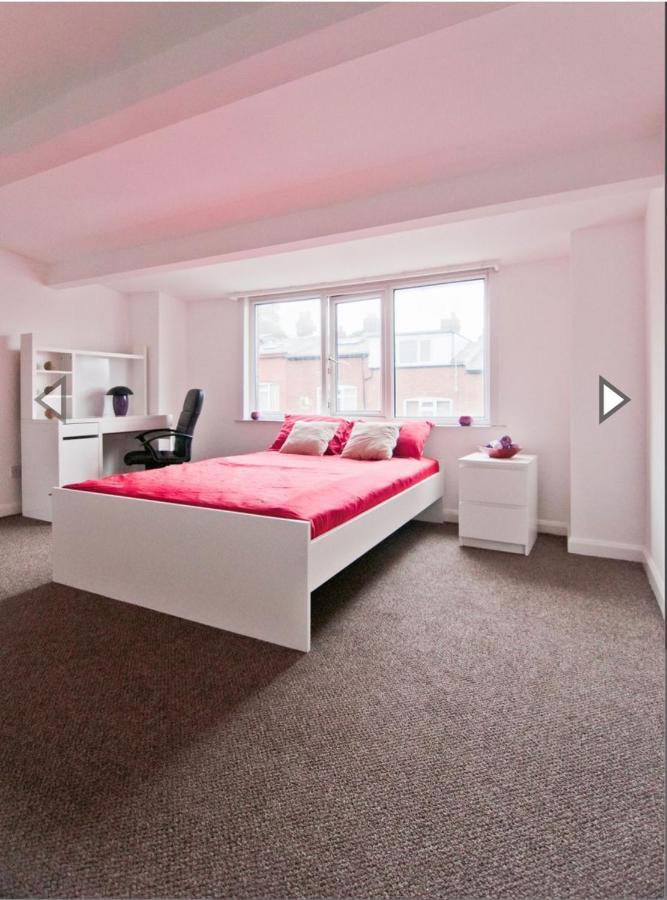 Budget Double Room Close To Leeds University And City Centre Exterior photo