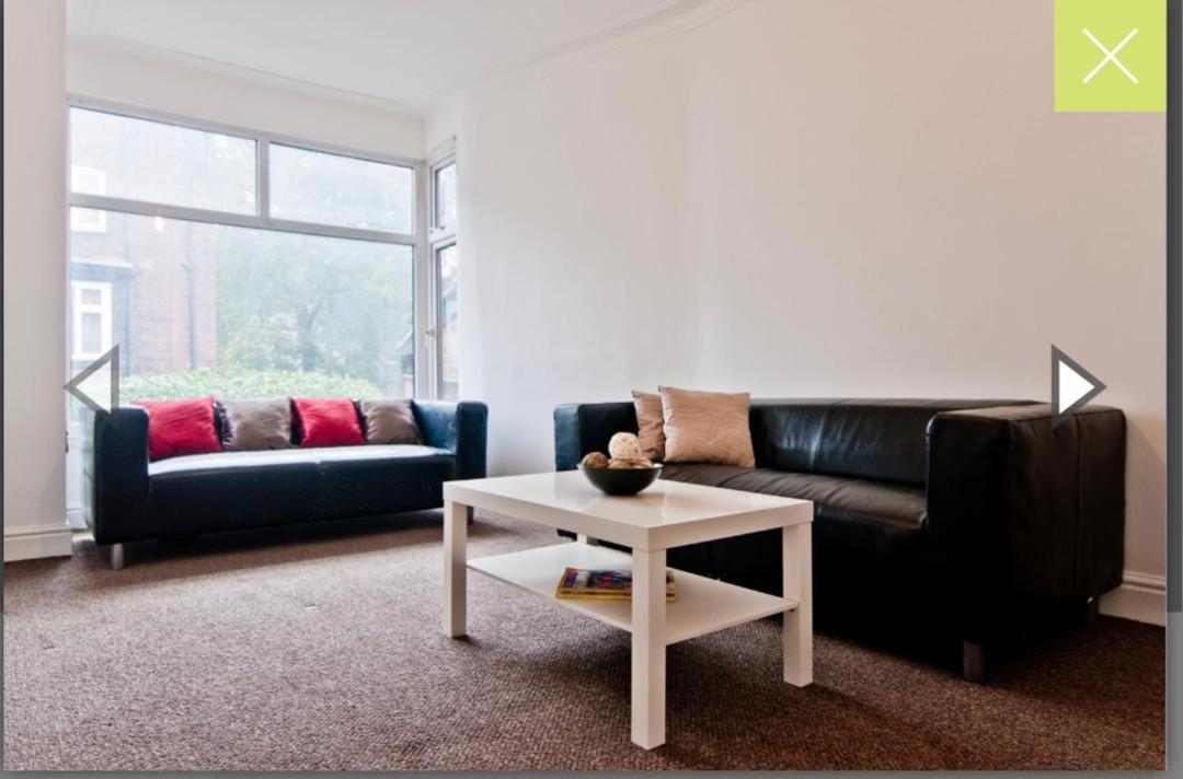 Budget Double Room Close To Leeds University And City Centre Exterior photo